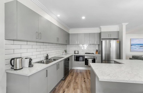 Austinmer Apartment | Austi Beach Escape A Dreamy Oceanfront Haven