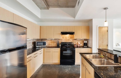 Second Street District Apartment | Austin Comfy 1BD 1BA 2nd Street District Apartment