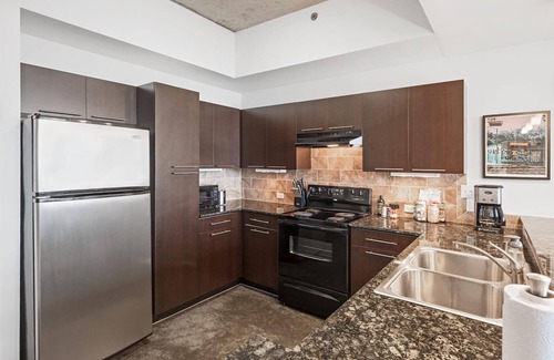 Second Street District Apartment | Austin Comfy 1BD 1BA 2nd Street District Apartment