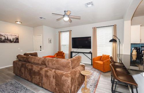 Austin House | Austin Getaway Patio, Games & Near Sixth Street