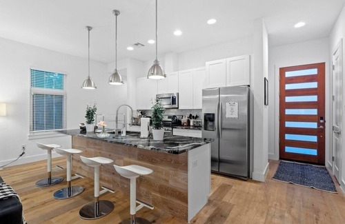 Rosewood House | Austin Luxury Escape