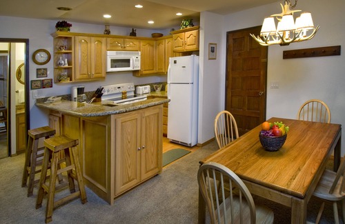 Mammoth Lakes Hotel | Austria Hof Lodge