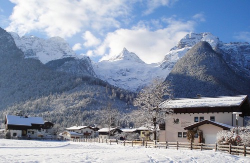 Lofer House | Austrian Chalet In Winter Ski And Summer White Water Town, Central Location