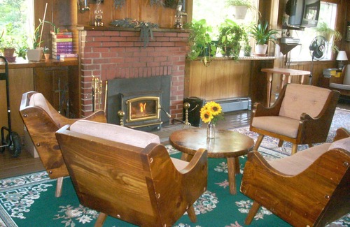 West Dover Hotel | Austrian Haus Lodge