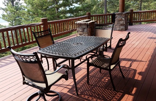 Somers Cabin | " Authentic Hand-Crafted Cabin " w/Awesome Lake View !
