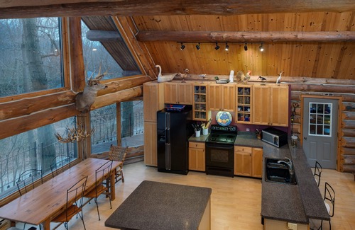 Covert House | Authentic Log Cabin Gated Community w/Access Lake Michigan & South Haven