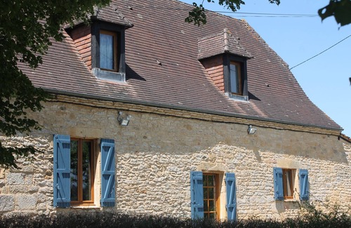 Sergeac House | Authentic Périgourdine, spacious and charming, with flower-filled garden