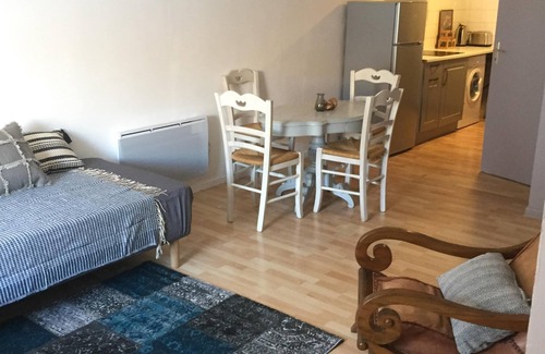 Bastide Saint-Louis Apartment | Authentic south of France apt center of Carcassonne