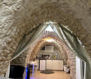 Safed Old City Apartment | Authentic Tzfat Cave Tzimmer