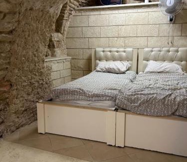 Safed Old City Apartment | Authentic Tzfat Cave Tzimmer