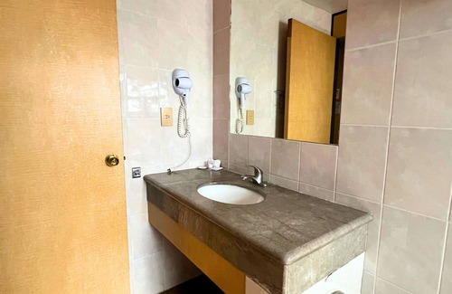 Tlalnepantla de Baz Hotel | Autoparador del Valle