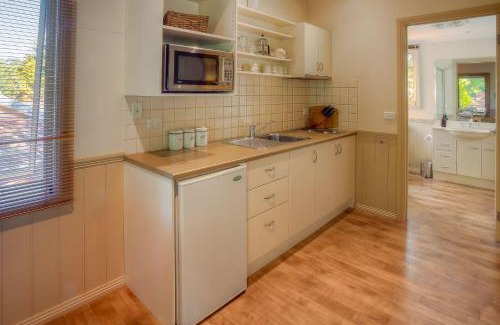 Bright House | Autumn Abode Cottages - One