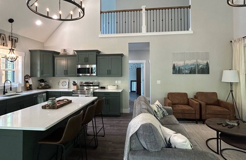 Hamlin House | Autumn bliss awaits! Experience the beauty of Fall in amenity filled The Hideout