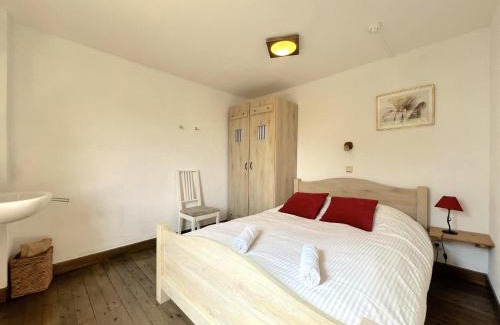 Chodes House | Aux Hirondelles