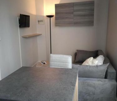 Auxerre Apartment | Auxerre rue Joubert