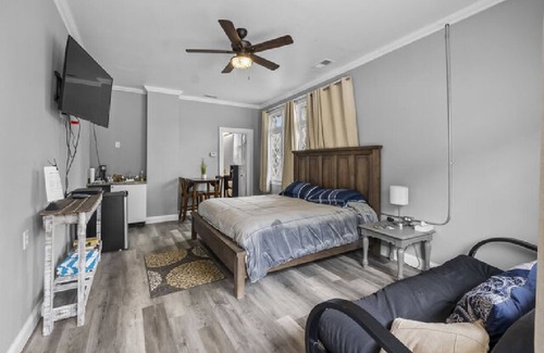 Arcadia House | AV Bungalows #9B