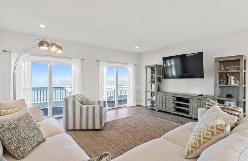 Port St. Joe House | Available for Season! St Joe A-Go-Go - Gulf Front - Pet-Friendly
