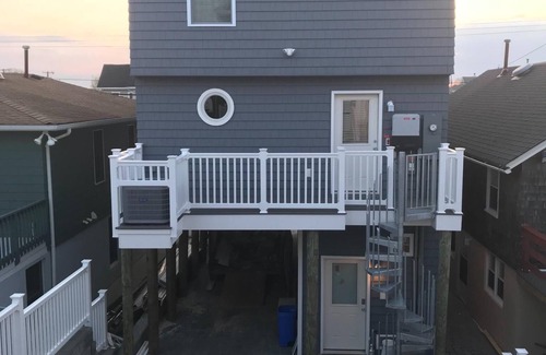 Manasquan House | *Available for Winter Rental* Footsteps to the beach! Perfect for families.