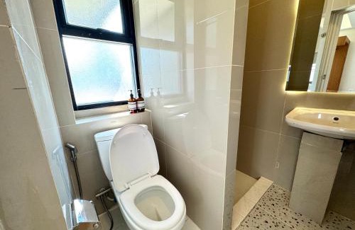 Pratunam Hotel | AVALAN PhayaThai airport link