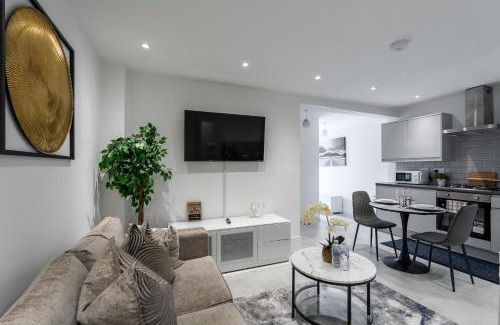 Rochester East Ward Apartment | Avalon luxury stays