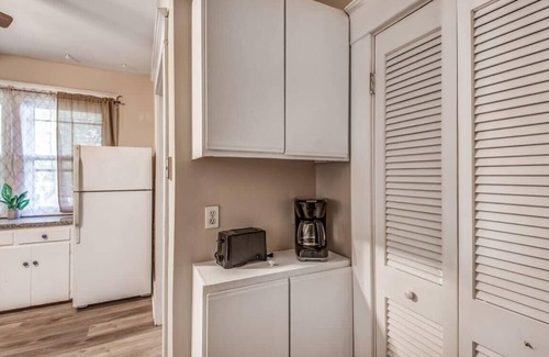 Evergreen Apartment | Avalon Nest Upstairs