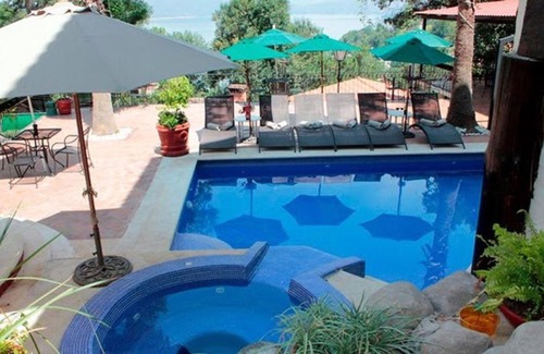 Valle de Bravo Hotel | AVANDARO HOTEL VISTA LAGO
