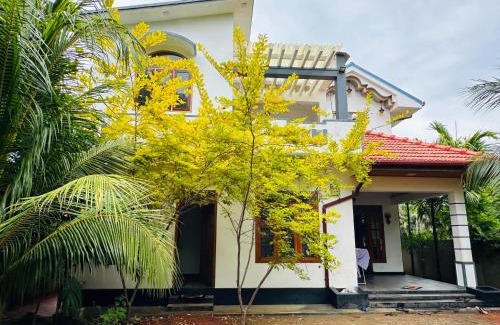 Jaffna House | Avanthika Holiday INN