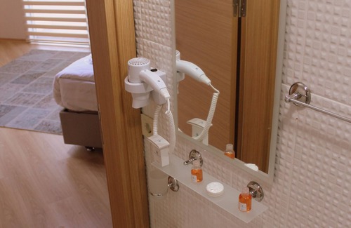 Avcilar Hotel | Avcilar Emre Hotel