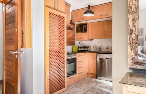 Stellenbosch Central Apartment | Avemore Eikehof No 24