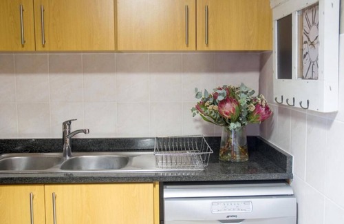 Stellenbosch Central Apartment | Avemore Wag ‘n Bietjie No 1