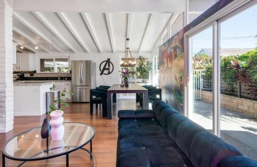 Sherwood Forest and Thistle Development House | Avengers HQ - Hot Tub - Close to Disney - Parking