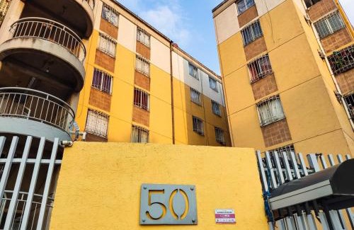 Downtown Mexico City Apartment | Avenida Reforma 50 very central location
