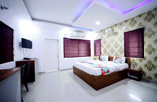Pulikeshi Nagar Hotel | Avenue Inn