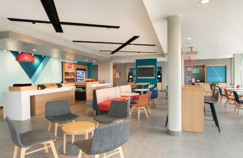 McKinney Hotel | avid hotel Dallas North - McKinney by IHG
