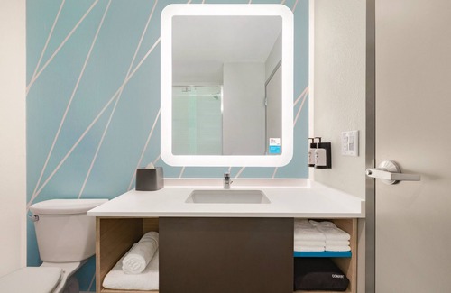 Fort Worth Hotel | avid hotel Fort Worth Downtown by IHG