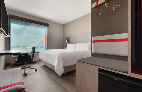 Hays Hotel | avid hotel Hays by IHG