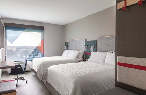 Elkhart Hotel | avid Hotels Elkhart North by IHG