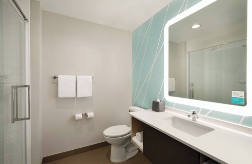 Elkhart Hotel | avid Hotels Elkhart North by IHG