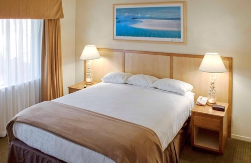Avila Beach Hotel | Avila Escape: Kitchen + Balcony + Pool Near Attractions - 2 Units