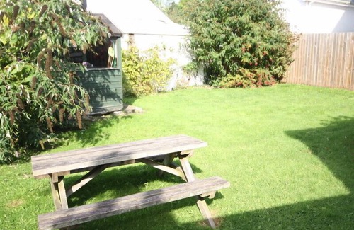 Rock Cottage | AVOCA, pet friendly in Rock