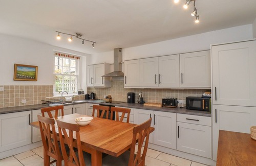 Waren Mill Cottage | AVOCET COTTAGE, pet friendly, country holiday cottage in Bamburgh