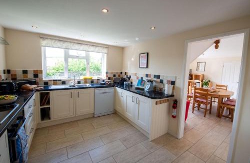 West Lulworth House | Avocet House