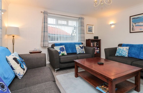 Hawsker Cottage | AVON CROFT COTTAGE, pet friendly, with a garden in Hawsker