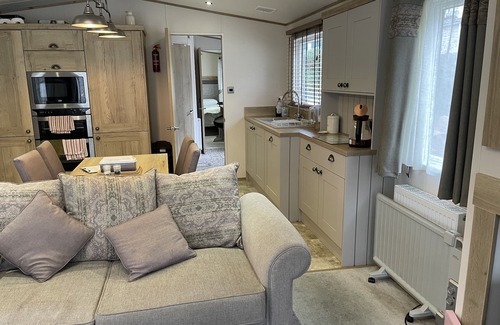 Hamworthy House | Avon Rose Stunning Dog-Friendly Caravan on Rockley Park, Poole Harbour, Dorset