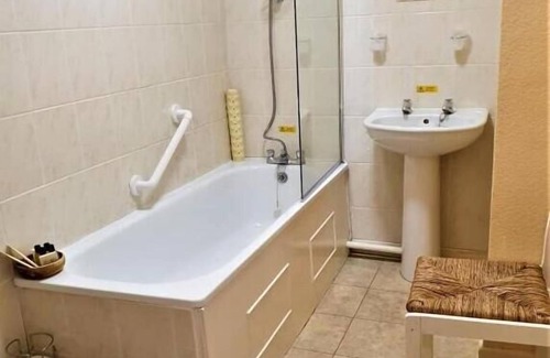Hele Bed & Breakfast | Avoncourt Lodge