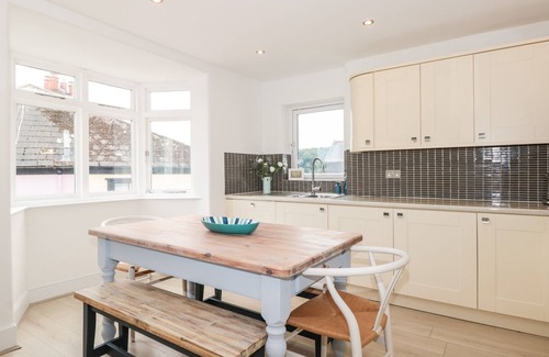 Dartmouth Cottage | Avondale