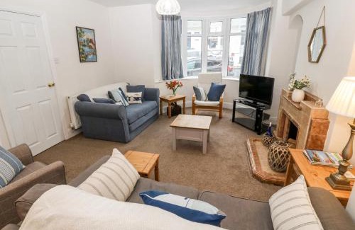 Borth-y-Gest House | Avondale