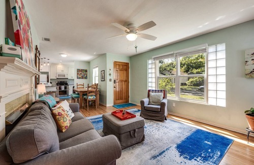 Avondale House | Avondale Home Large Serene Fenced Yard BBQ Firepit Swing Fruit Tree 10 Mins to River Dogs Ok
