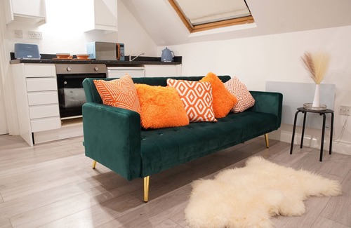 Croham Apartment | Avondale Road