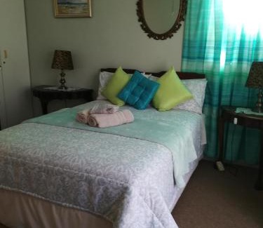 Betty's Bay House | Avondsrus Guesthouse